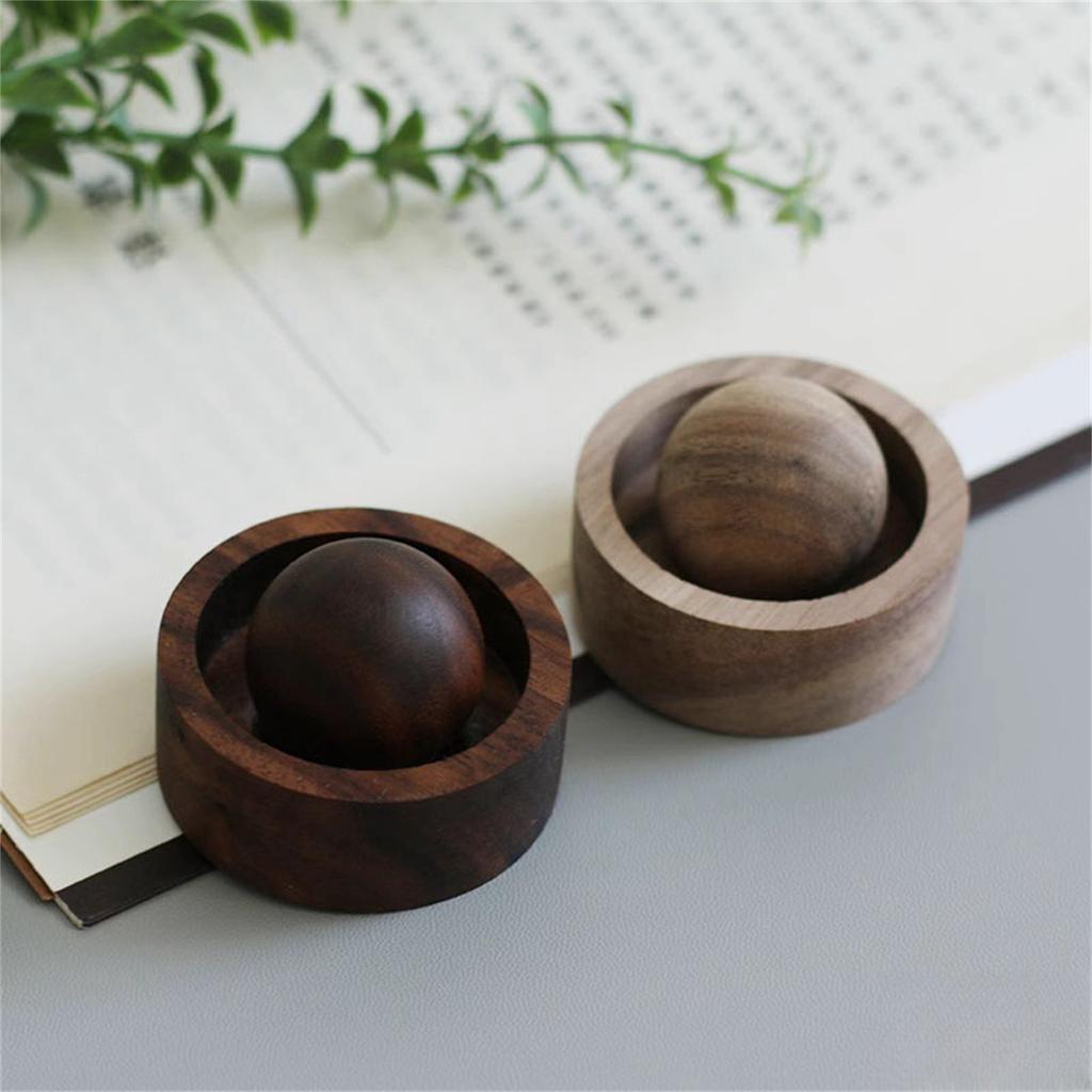 Natural Wood Essential Oil Diffuser Ball Handcrafted Solid Wood Aromatherapy Decor For Home Office And Car Use