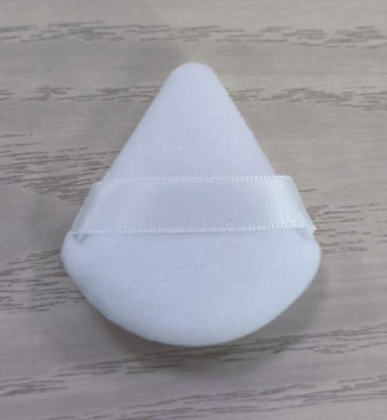 Dual-Use Triangular Flocking Powder Puff for Wet & Dry Makeup