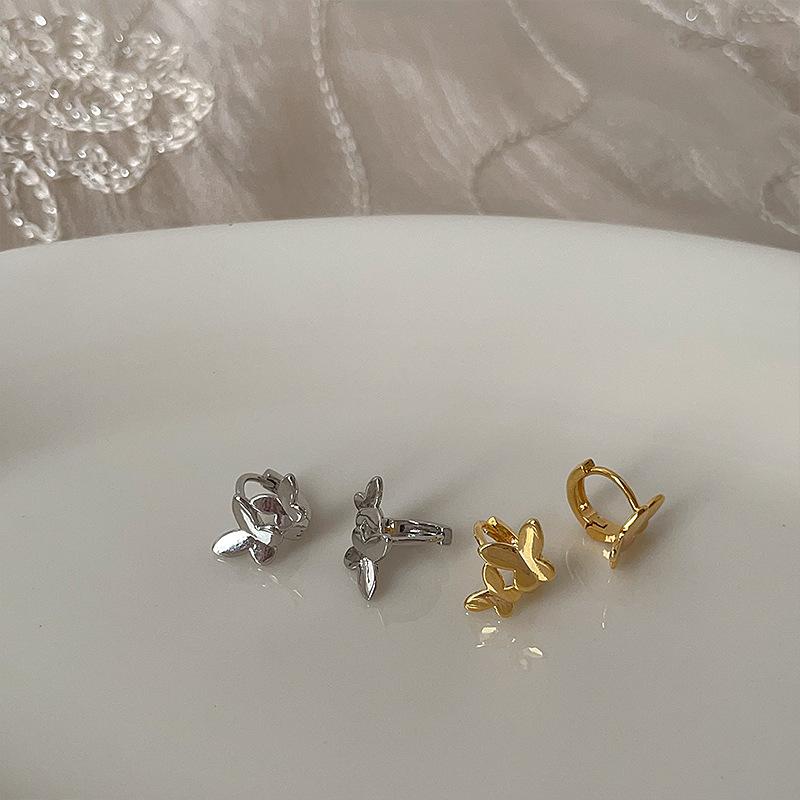 Cool Photosensitive Surface Double Butterfly Metal Ear Buckle Women'S Small And Exquisite Personality Fashion Elegant Versatile Earrings