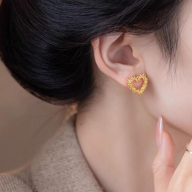 Female Fashion Temperament Versatile Irregular Hollow Heart Earrings