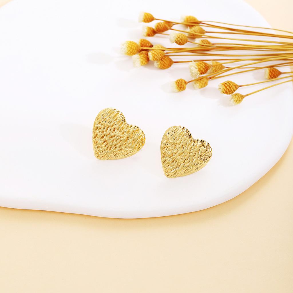 Spiral Maple Leaf Love Hollow Irregular Earrings, Heavy Industry Advanced Sense Metal Style Fashion Temperament Earrings