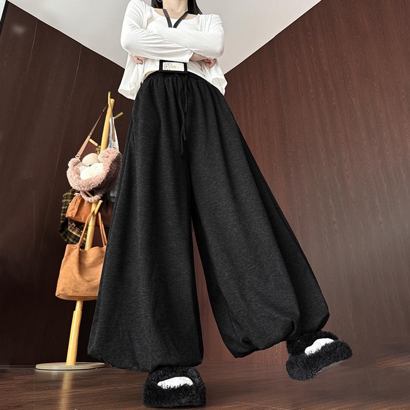 Women s High-Waist Lambswool Overlap Pants-Skirt: Korean Style, Plus Velvet, Slimming, Casual, Long Lantern Design Large