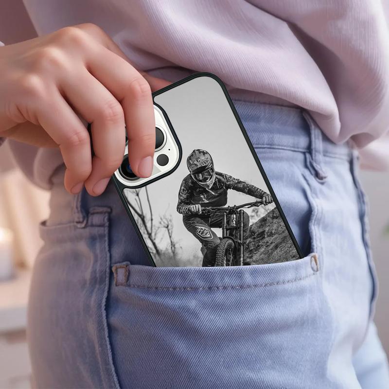 Downhill Mountain Biking Phone Case For iPhone 17 Air 15 16e 14 13 Pro Max Coque 12 11 Pro Max PLUS cover