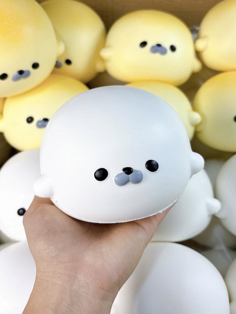 Hot In-Stock Hachimi New Blue Little Seal Squishy Slow Rebound Soft Touch Office Stress Relief Desktop Play Toys Small Gift