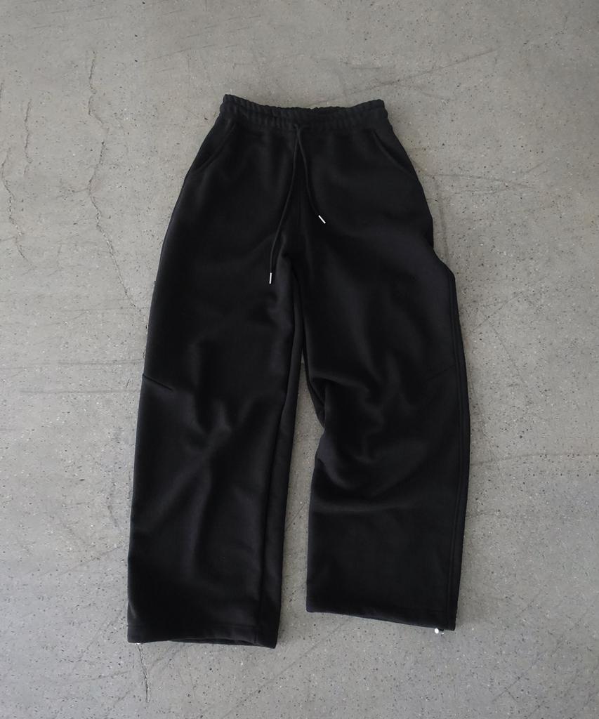 Mosan Logo Wide Sweat Pants (Black)