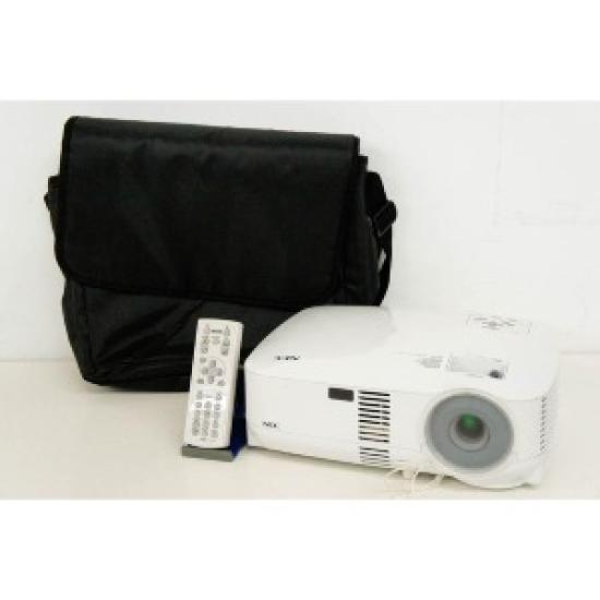 BRUKT NEC VT695J 3LCD XGA-projektor – 2500 ANSI lumen, 1040×768 oppløsning, 100–240 V AC