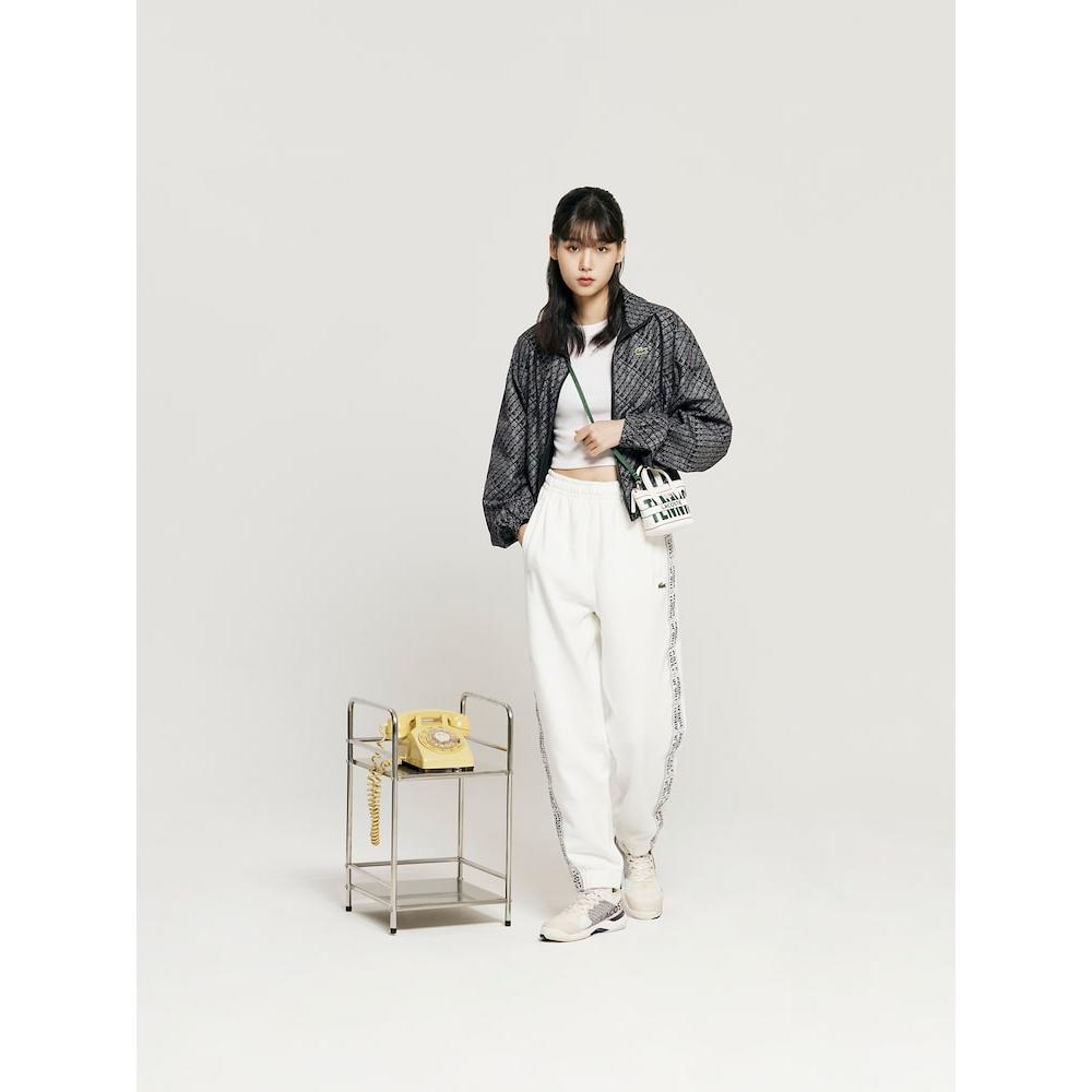 

LACOSTE [Эксклюзивно в Интернете] Женская спортивная куртка с высоким воротом и монограммой BF3544 53N 031 Q2NBF3544 53N031