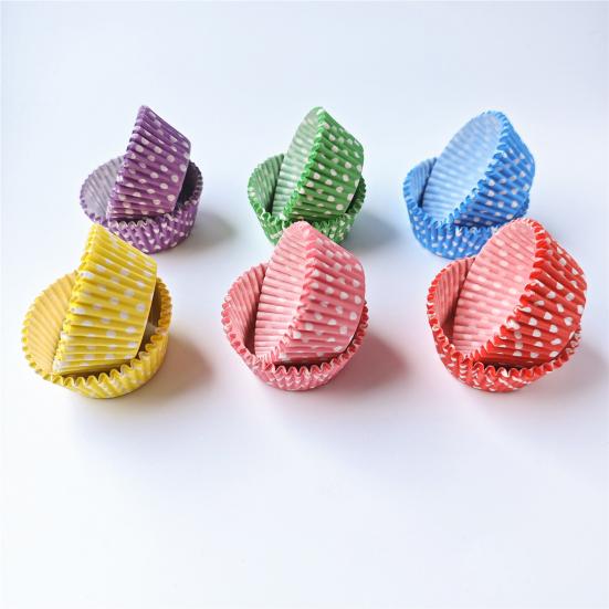 Food Grade Baking Paper 100PCS Disposable Cupcake Liners, Food-Grade Greaseproof Cups, Polka Liners Dot Print Standard Muffin Molds for Home