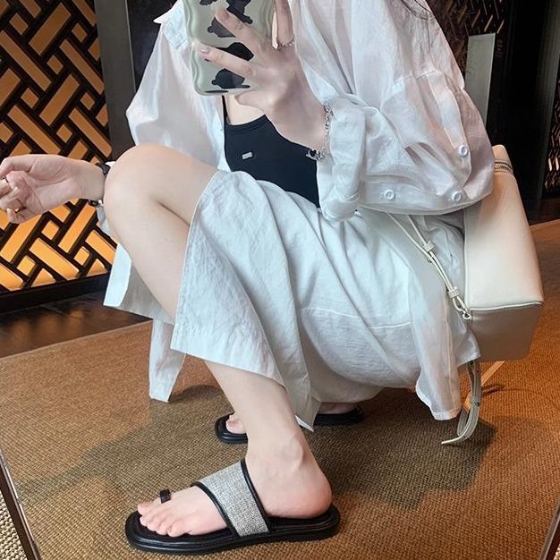 Spot second hair! Grape mother same shoes summer square head cover toe straw woven beach flat slippers women's sandals outside