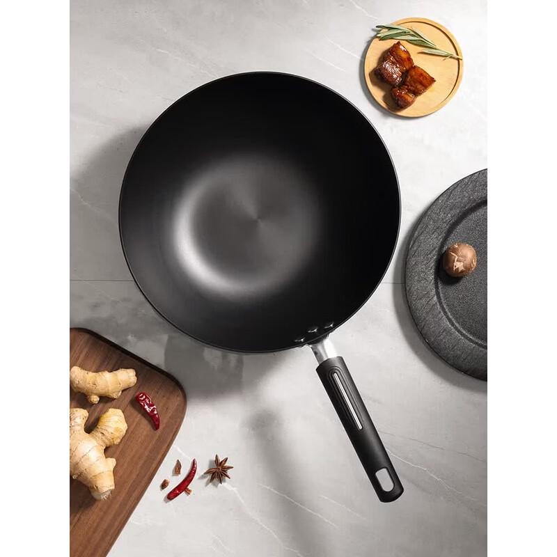 COOKER KING Nitrided Cast Iron Flat-Bottom Wok