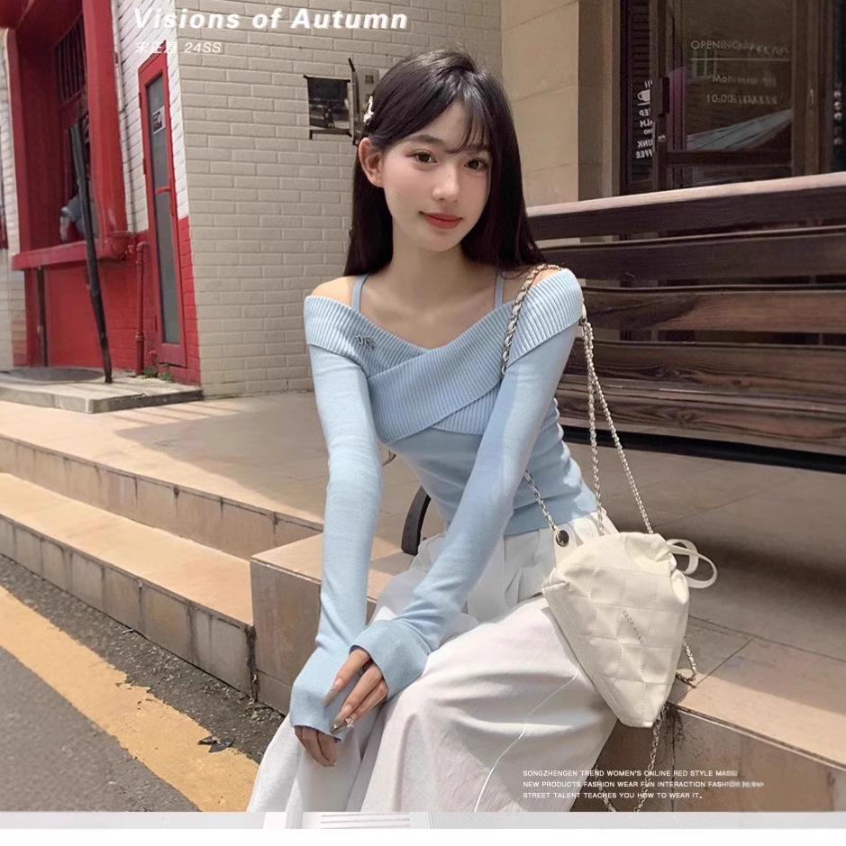 

Синий вязаный свитер с открытыми плечами и халтером: Женский модный топ облегающего кроя на осень/зиму One Size [Same Material as Song Zhengeun]