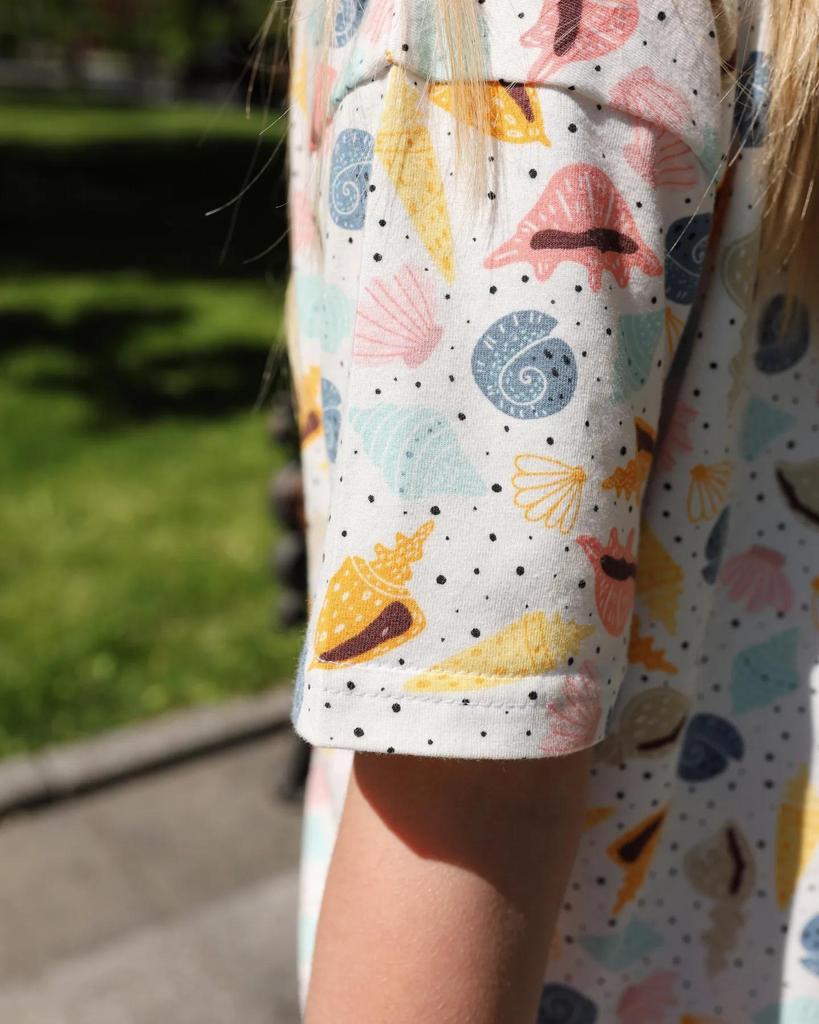 Set de Vară Activ pentru Fete – Tricou Moale din Bumbac Tricotat cu Imprimeu Distractiv și Colanți Elastici, Vară, 6427-043-33 HC