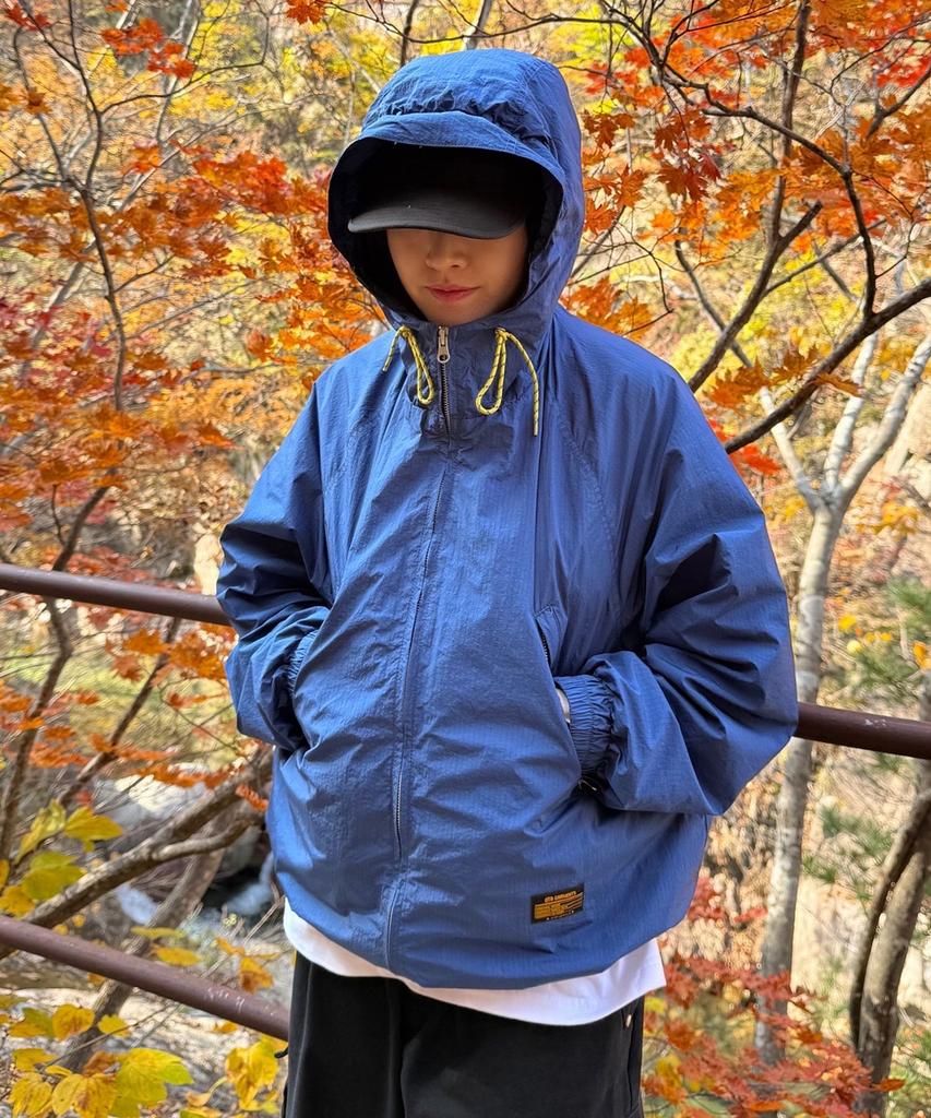 Qt8 Garments Lb Nostalgia Windbreaker (Blue)