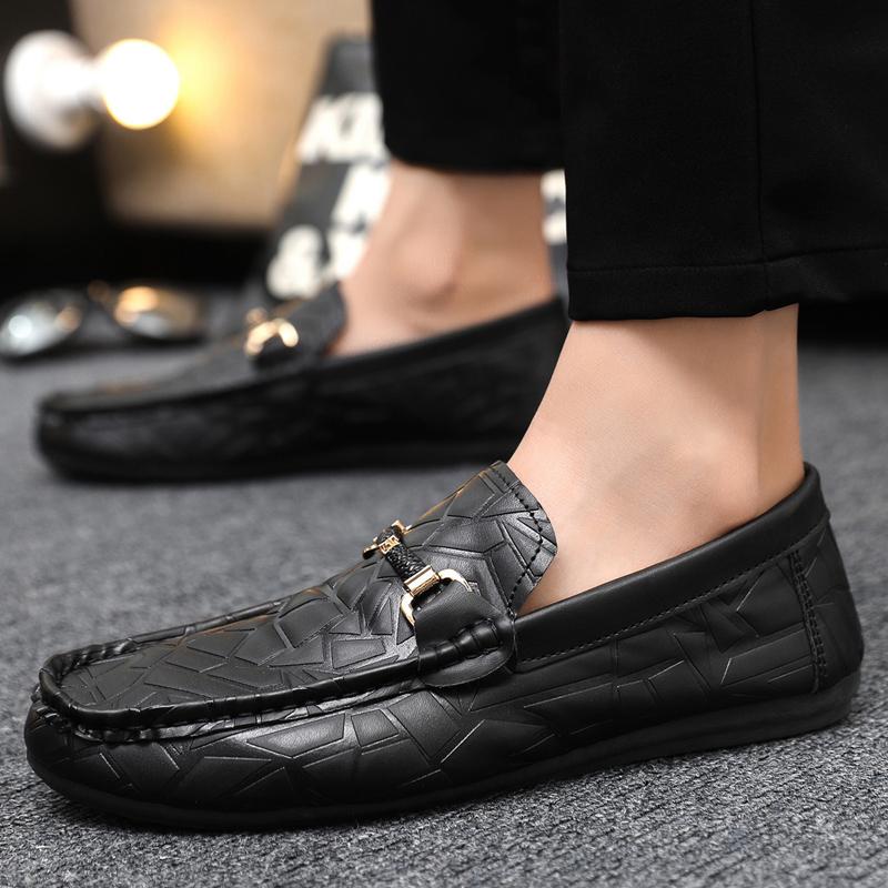 Fashion Mens Leather Shoes Round Toe Flat Black Male Casual Shoe Legitimate Designer in Promotion New Footwear Offer Social Trend