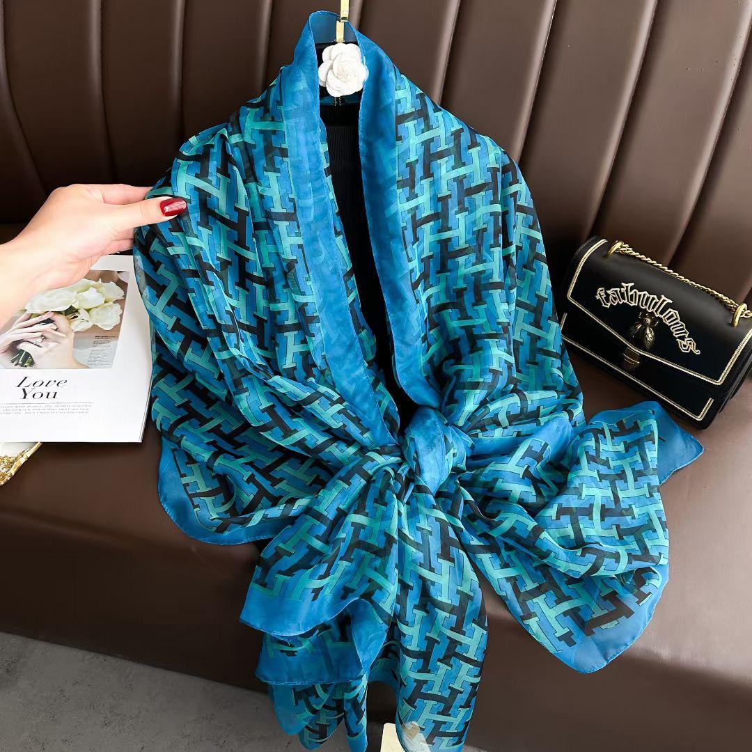 

Мягкий полиэстеровый шарф с цветочным принтом для женщин - универсальная шаль, уютная и теплая, ветрозащитная, идеально подходит для повседневной носки