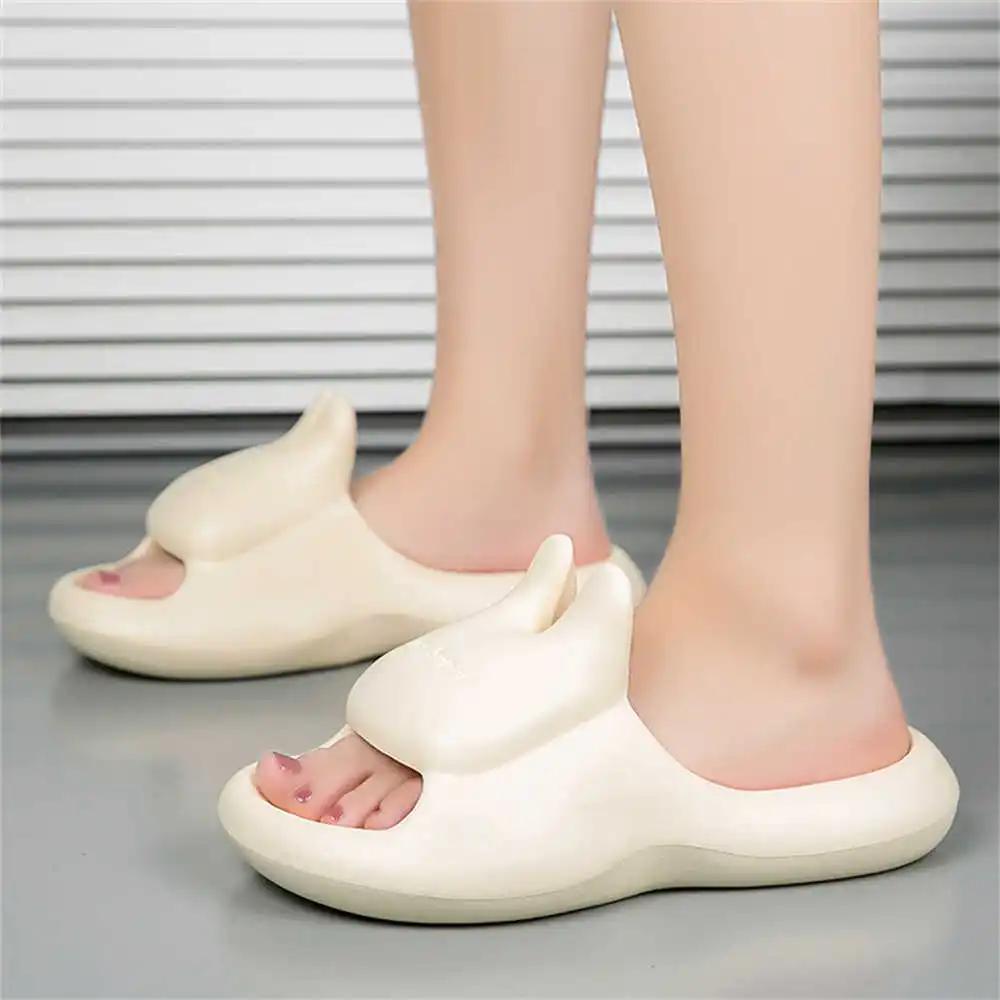 Light Weight Round Toe Sports Shoes For Running Men Anti-slip Sandal Men's Slipper Size 46 Sneakers Street Mobile