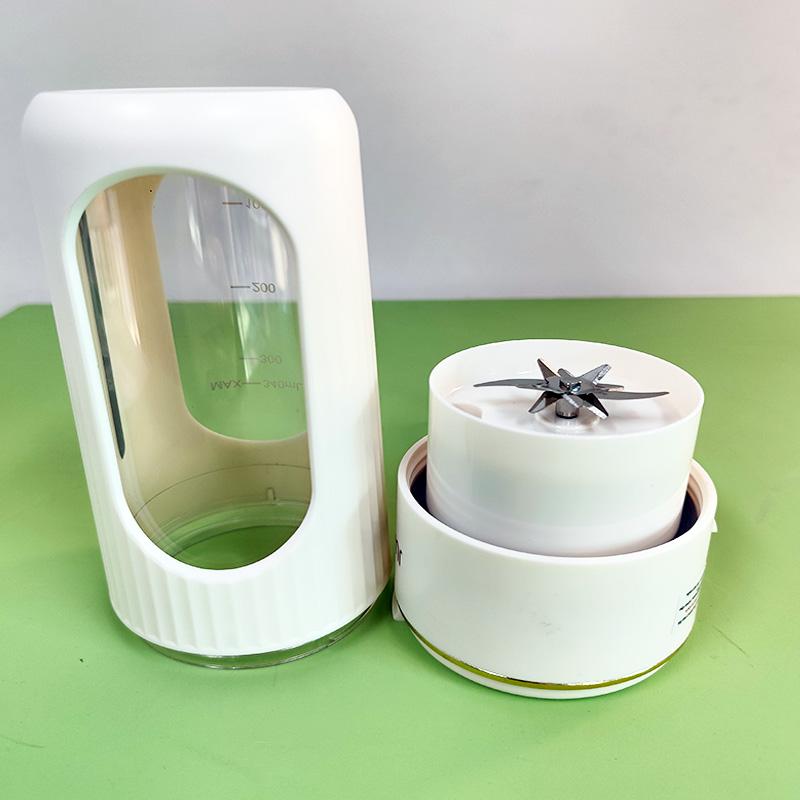 Small household juicer, USB charging, multi-functional juicer, mini portable fresh juice blender, stainless steel blade