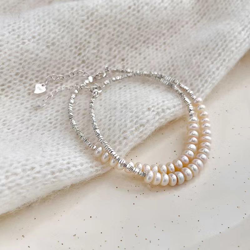 Silver Pearl Bracelet - Women's Light Luxury Niche Design, Student & Best Friend Gift, Ins-Cool Style, Simple Elegance.