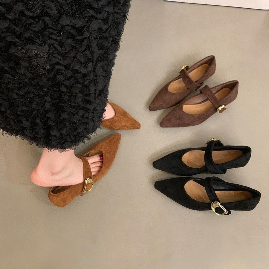 Wedge heel retro pointed head shallow mouth single shoes women's spring and autumn temperament with skirt commuting Mary Jane shoes