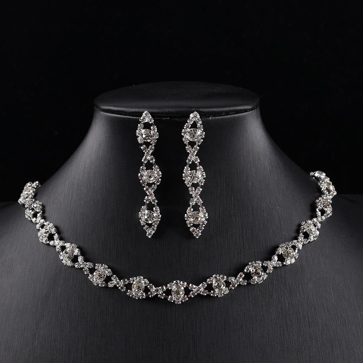 European-American Luxury Rhinestone Jewelry Set: Necklace, Earrings  Bracelet