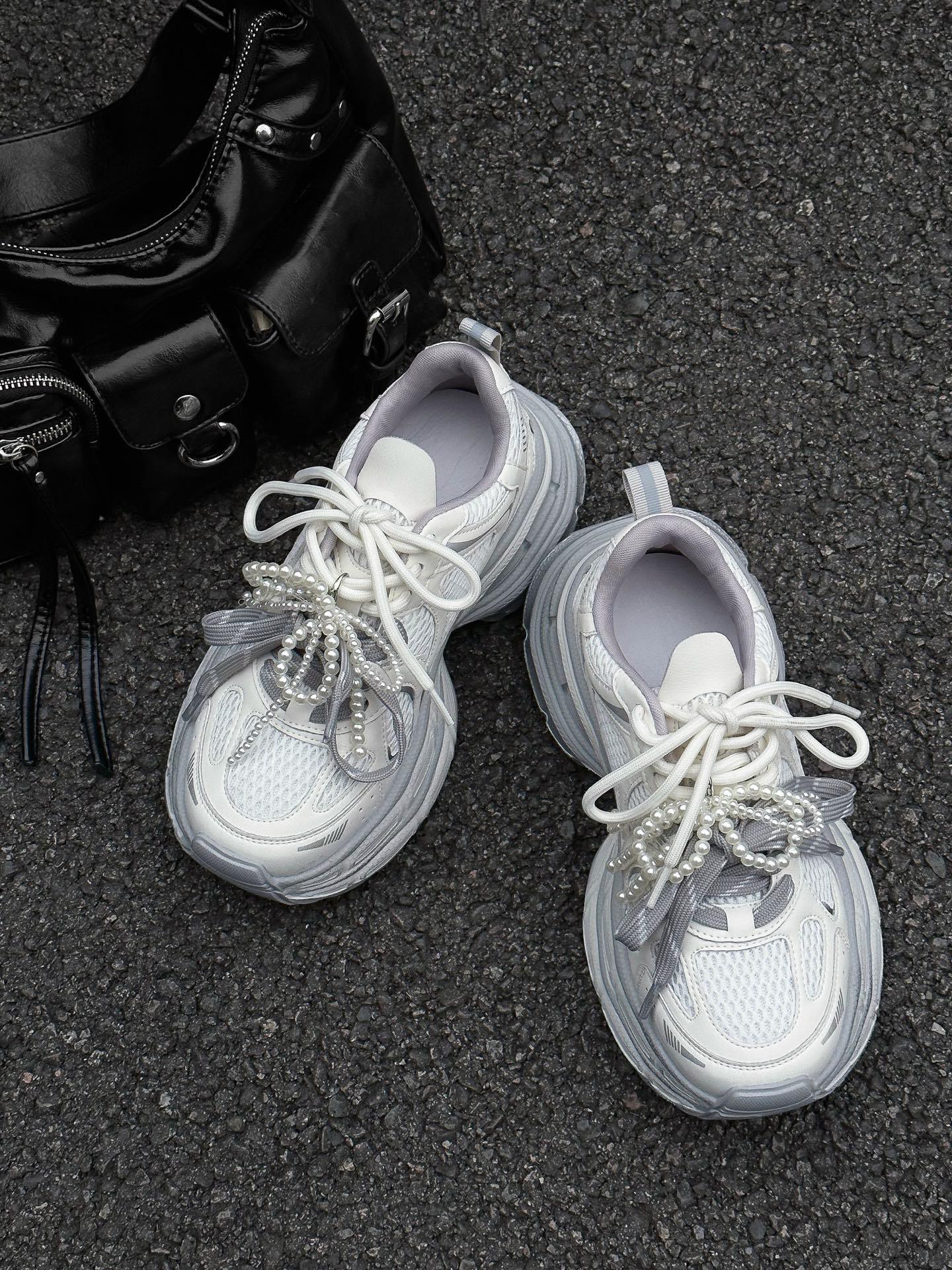 

Leather mesh thick sole heightening versatile dad shoes women s 2025 spring new pearl bow casual sports shoes 35