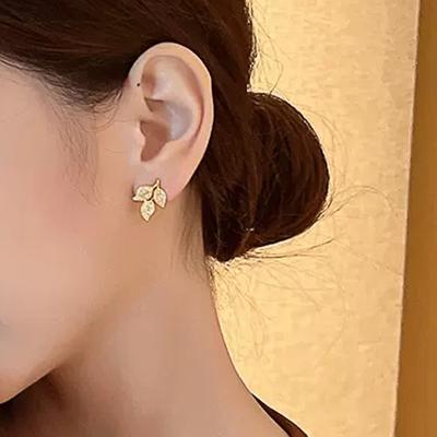 Huitan Dazzling Gold Color Leaf Stud Earrings for Women Sparkling Crystal Cubic Zirconia Partysu Style Earrings Fashion Jewelry