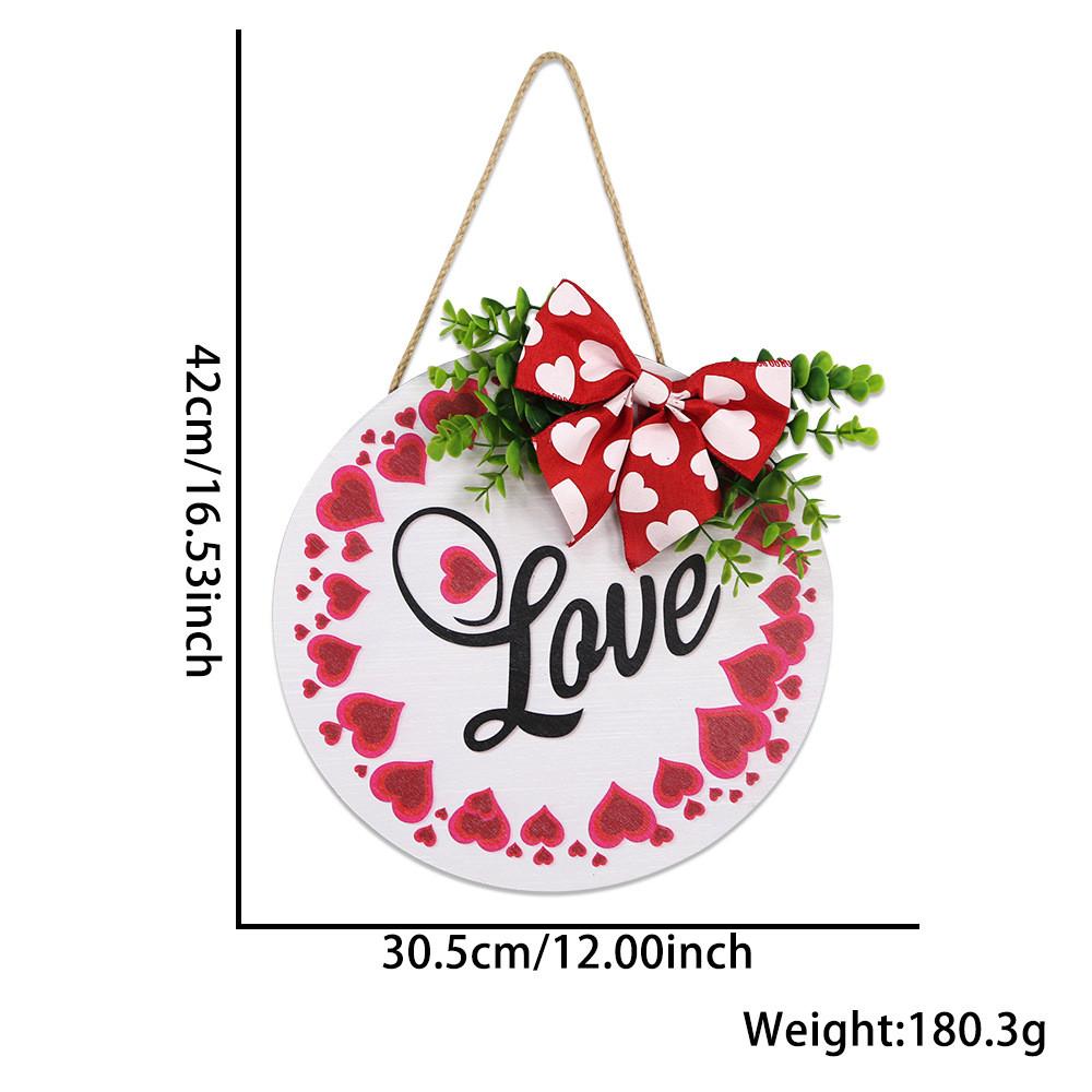 Charmantes Valentinstags-Willkommensschild aus Holz in Herzform mit entzückender Schleife zur Heimdekoration