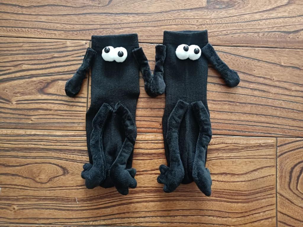 Cute funny lady tube socks magnet magnet fashion couple hand socks