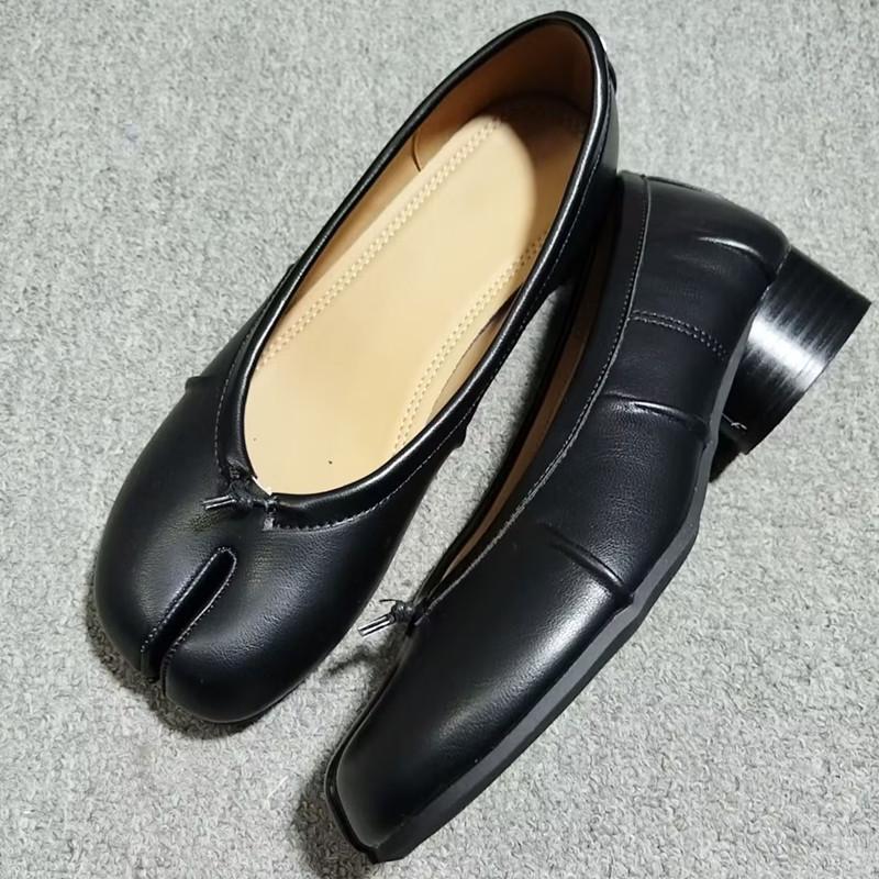 Escarpins plissés de créateur à bout fendu pour femmes, confortables en cuir souple, à talons bas de 3,5 cm, ballerines décontractées Tabi, chaussures mocassins
