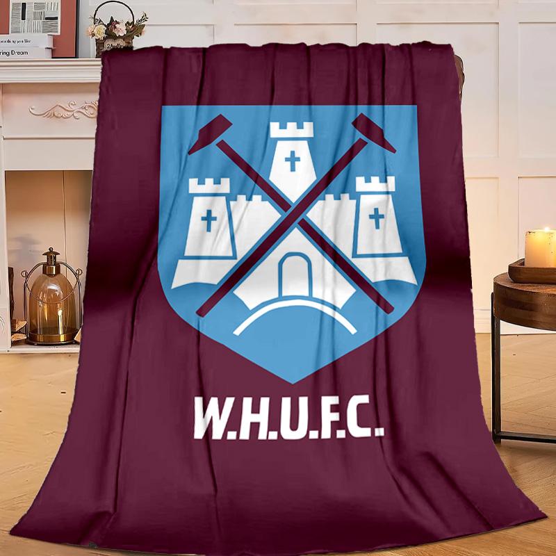 1PC Football Club Emblem Flannel Blanket Gift, Suitable for Both Men And Women, Soft Ideal for Beds And Sofa, Birthday Or Christmas Gift