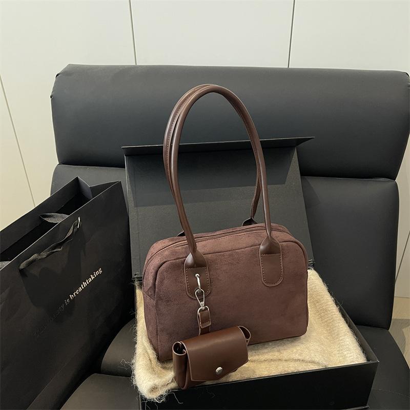 Borsa premium da donna autunno nuovo borsa da ascella per pendolari alla moda semplice design di nicchia borsa a tracolla