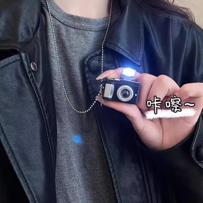 Click Flash Camera Dslr Necklace Female Japanese Trendy Cool Bouncy Long Sweater Chain Hip Hop Personality Accessories Tide