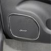 Dla Jeepa 2/4 szt. Naklejka na radio samochodowe 3D Metalowa Odznaka samochodowa Naklejka Akcesoria dekoracyjne Dla Jeep Renegade Wrangler Compass Cherokee