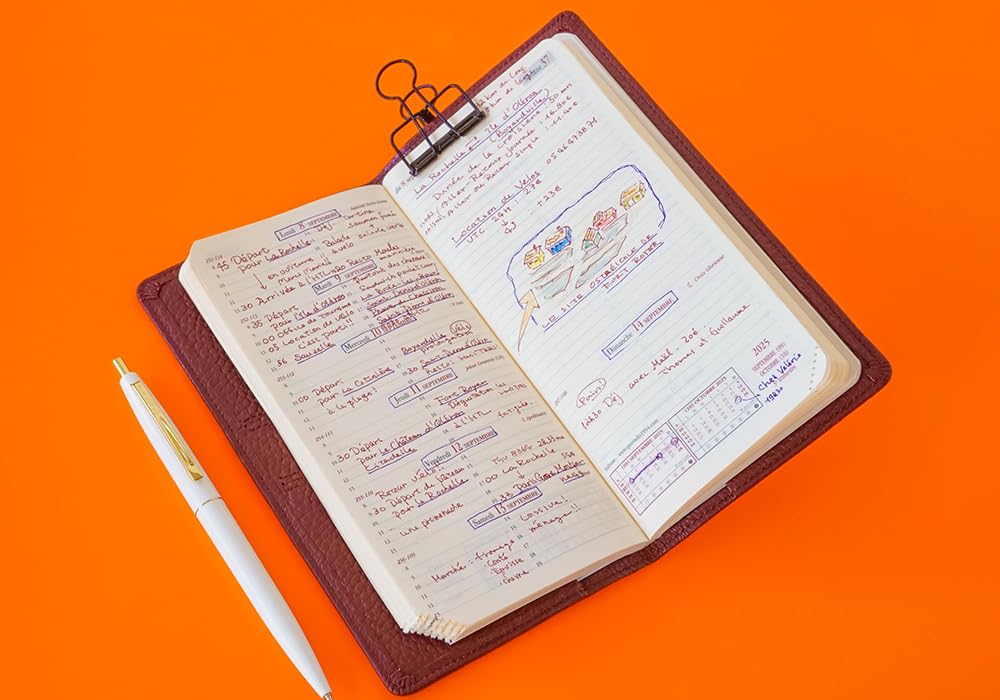 Quo Vadis 2026 Edition Italnote/Ampara Planner Diary (Weekly Left, Starting December 2025, Slim Size 17 x 8.8cm, French Edition) Red (qv28401rd)