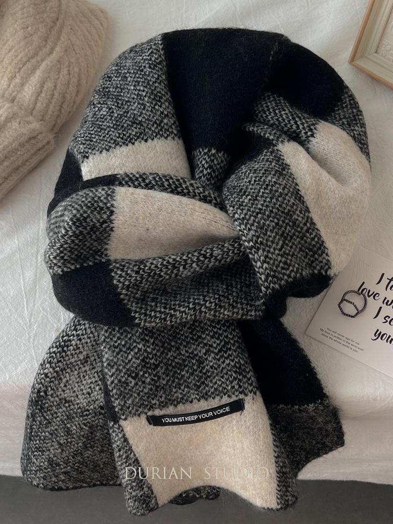 Women's Korean Style Wool Blend Camel Plaid Scarf - Versatile, Warm, High-End Gift