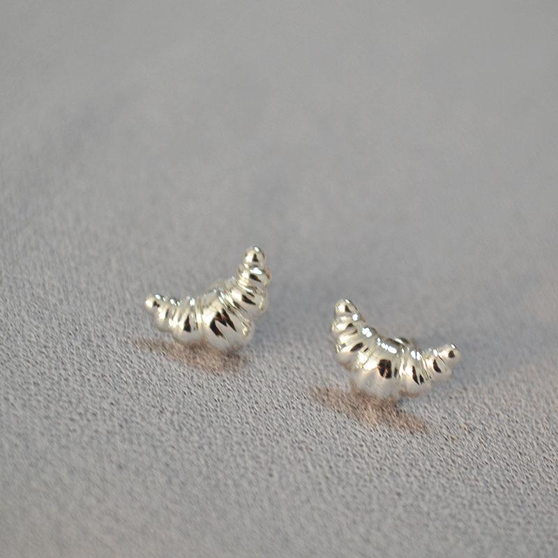 Japanese Croissant Bag-Inspired Earrings: Cute, Delicate Brass Gold-Plated with 925 Silver Studs for Women
