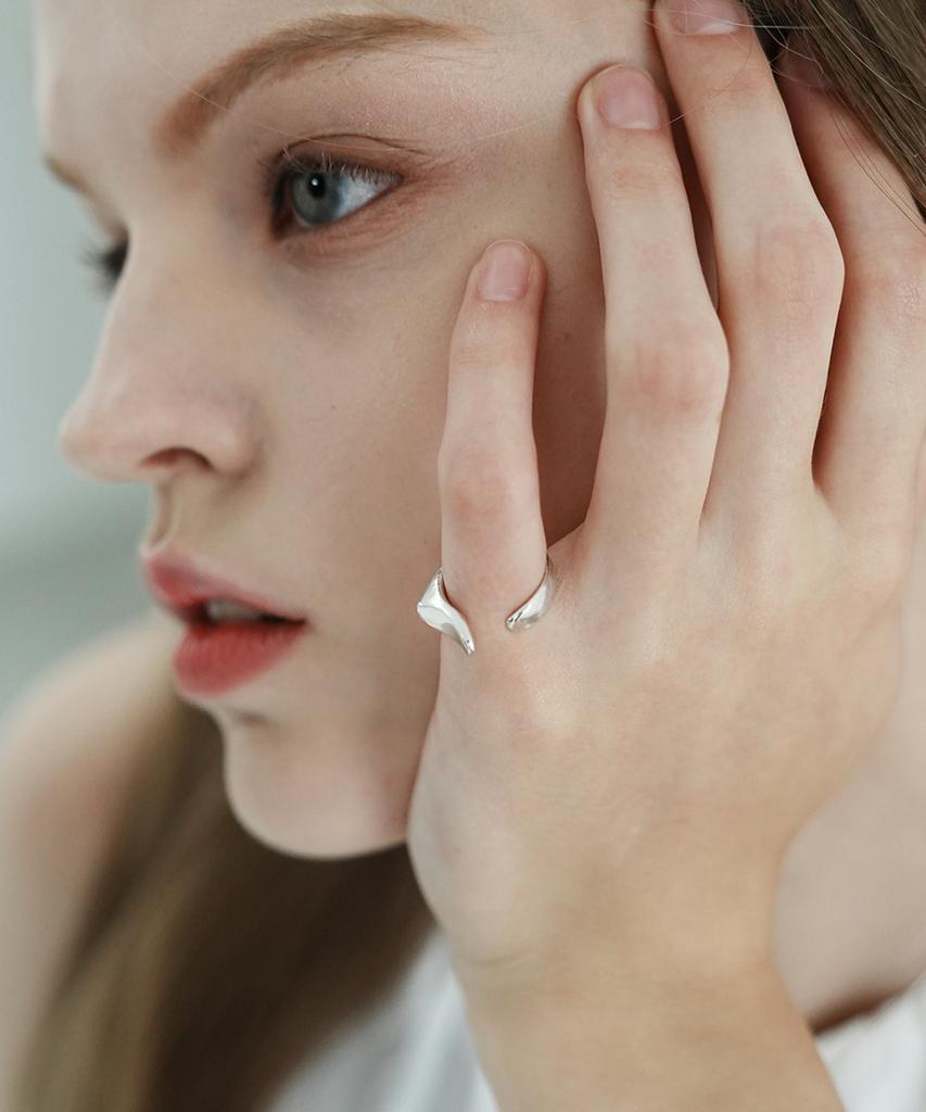 Reindeer Mute Ring 04