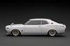ignition model Nissan Laurel 2000SGX White finished product 1/18 (C130)