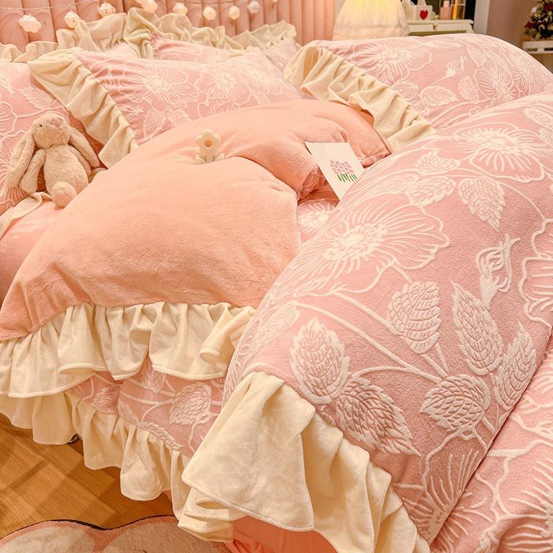 Thickened Milk Fleece Four-Piece Set, Fleece Thickened Bedding, Winter Carved Coral Fleece Quilt Cover, Bed Sheet, Bed Skirt