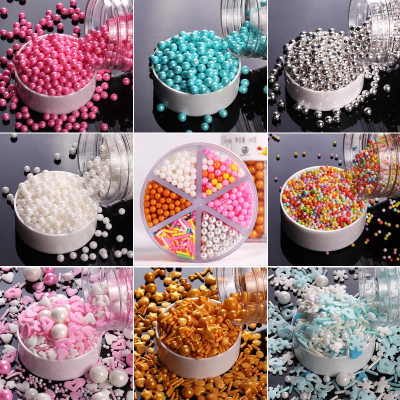Quick Cake Decor: Gold Sugar Pearls & Lustre Dust with Birthday Theme Insert Cards