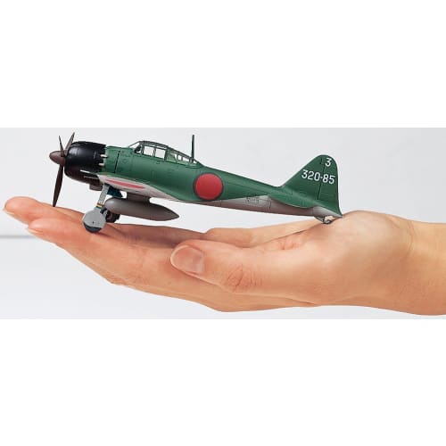 Tamiya 1/72 Warbird Collection No.79 Japanese Navy Mitsubishi Zero Type Carrier Fighter Type 52 Plastic Model 60779