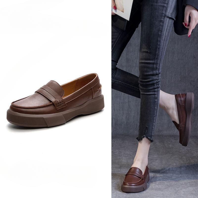 

Новая ретро обувь для женщин на мягкой подошве, с круглым носком, с мелким вырезом, слипоны, низкий верх, большой размер 42