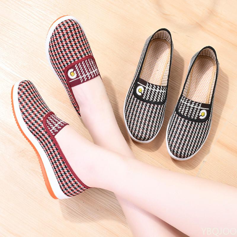 Fashion Ethnic Style Women's Shoes Canvas Flower Flat Bottom Casual One Foot Pedal Soft Anti Slip Daily Single Shoes for Women Platform