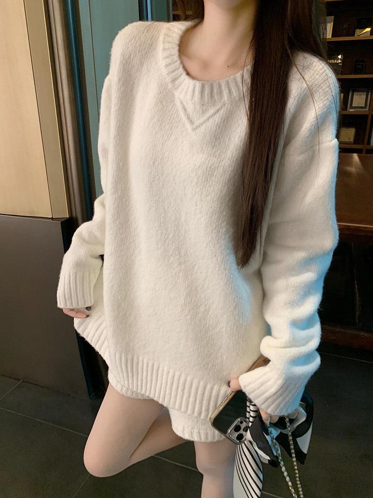 Women's Winter Black Knit Sweater and High-Waist Wide-Leg Shorts Two-Piece Set