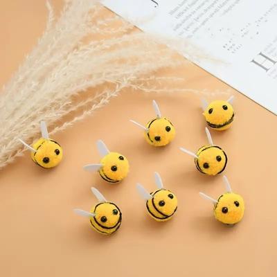 10pcs Clothing Decor Yellow Wool Felt Little Bee Felt Ball Cute Artificial Bees Crafts Creative Mini Bee Clothing Decor