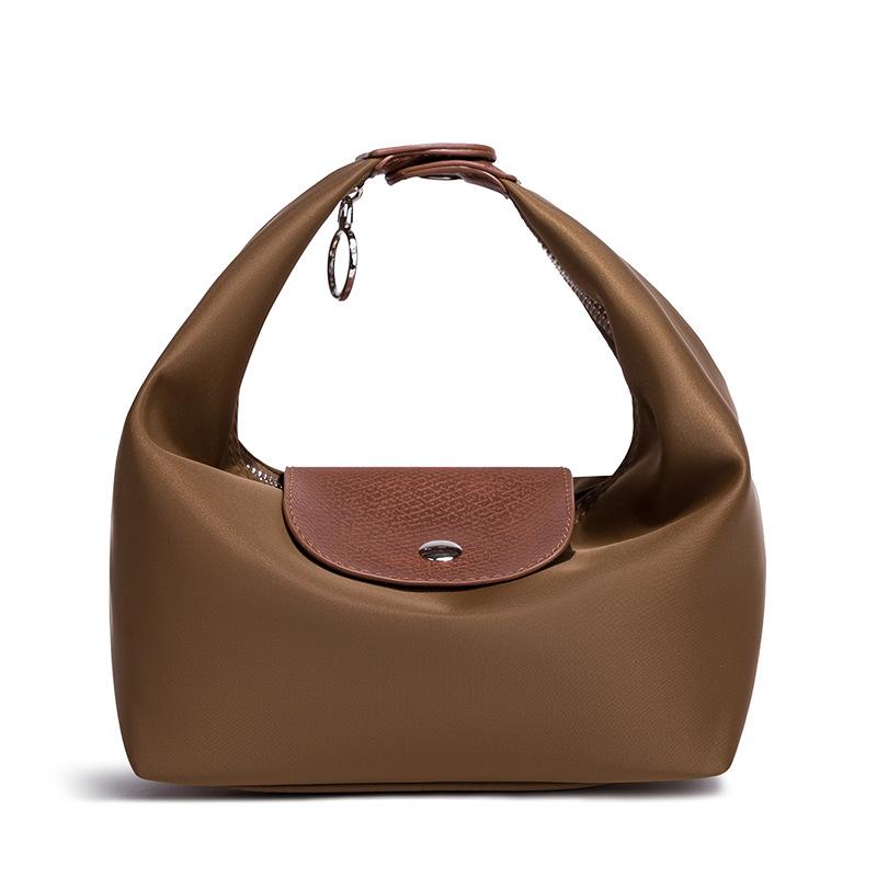 Niche Design High-End Handbag Women'S Fashion Commuter Underarm Bag Shoulder Bag Simple And Versatile Water