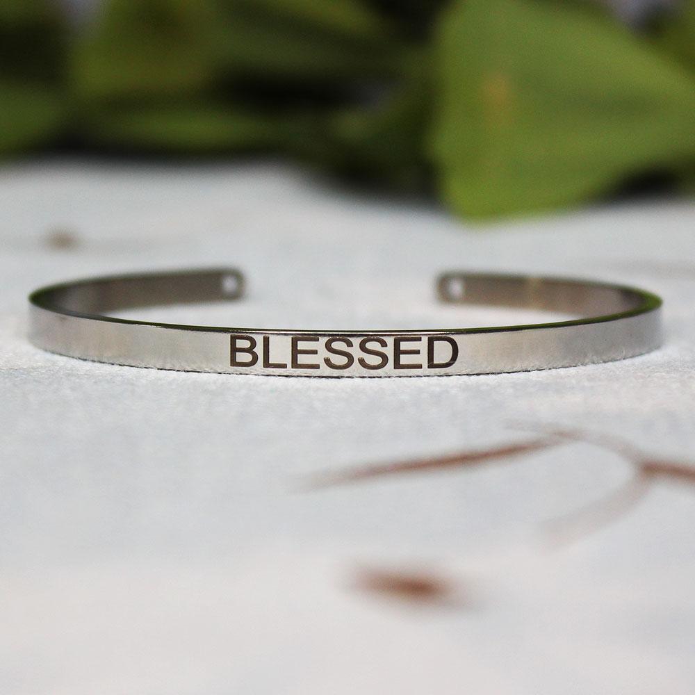 4mm inspirierendes Armband Zitat Mantra Schnitzerei Armreif für Frauen Edelstahl Manschettenschmuck