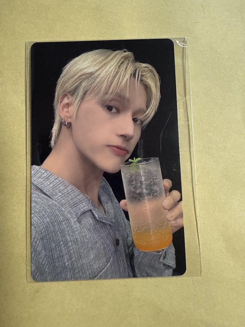 

[Б/У] ATEEZ GOLDEN HOUR ourbakery Вуён трейд-карта