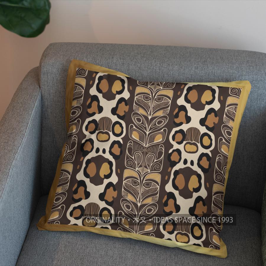 2D Leopard Print Pillow Cover With Ornate Border Pattern Cushion Cover Suitable For Sofa Bedroom Car Pillow Cover