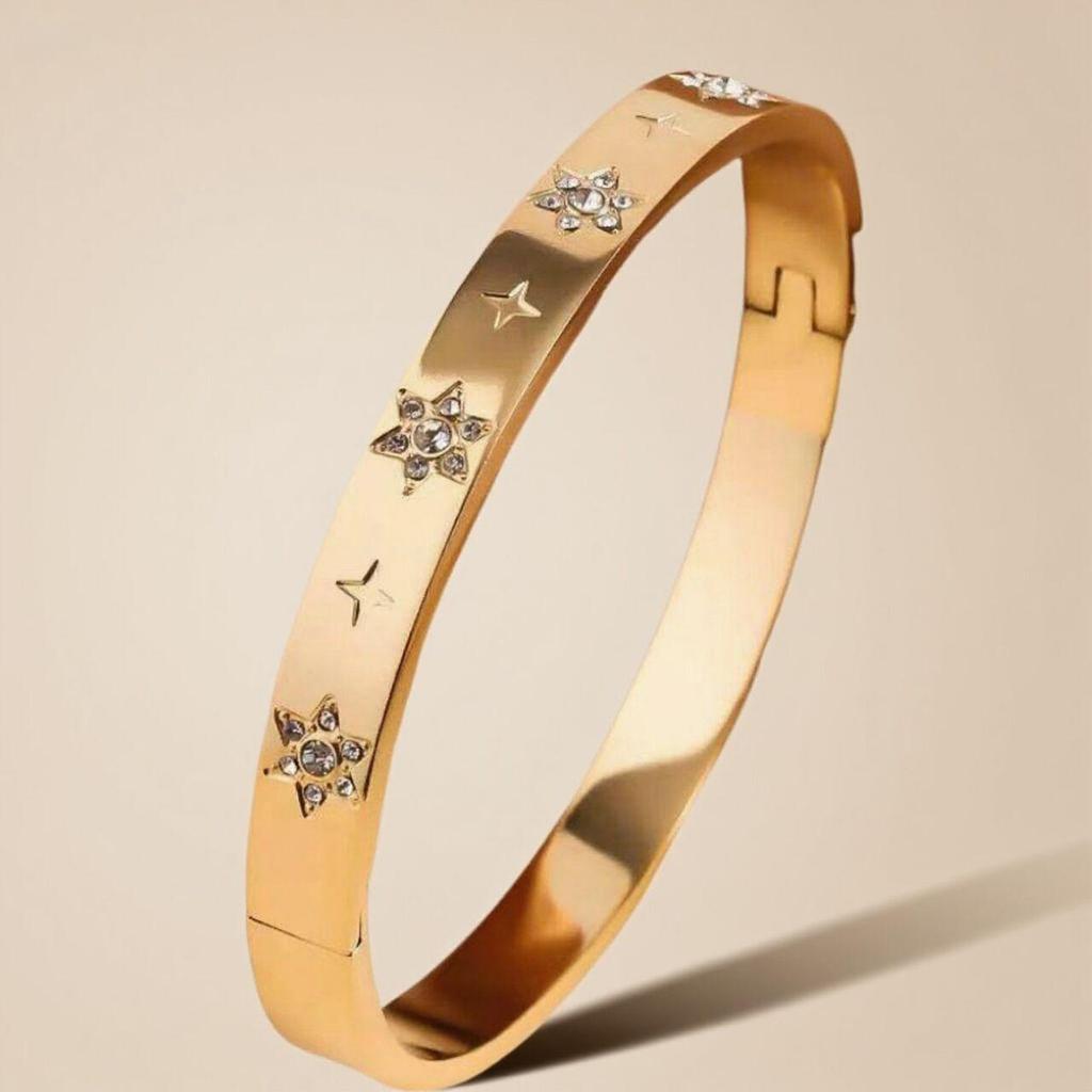 Women's Colorfast Stainless Steel Bracelet with Diamonds - Simple, Fashionable Titanium Steel Jewelry